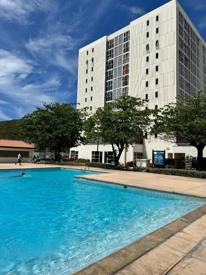 Bayfront Villa & Apartment พอร์ทมอร์ ภายนอก รูปภาพ