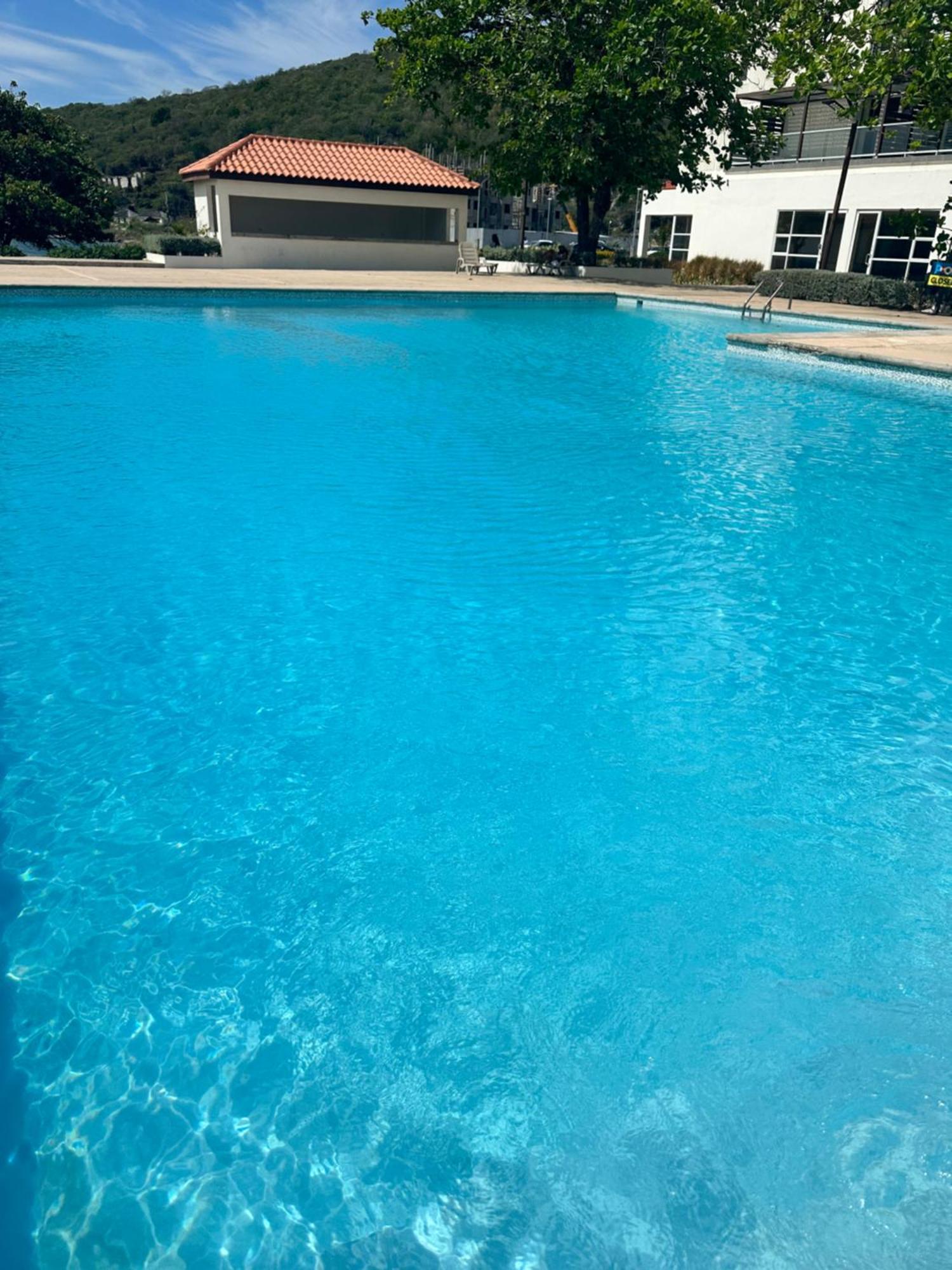Bayfront Villa & Apartment พอร์ทมอร์ ภายนอก รูปภาพ