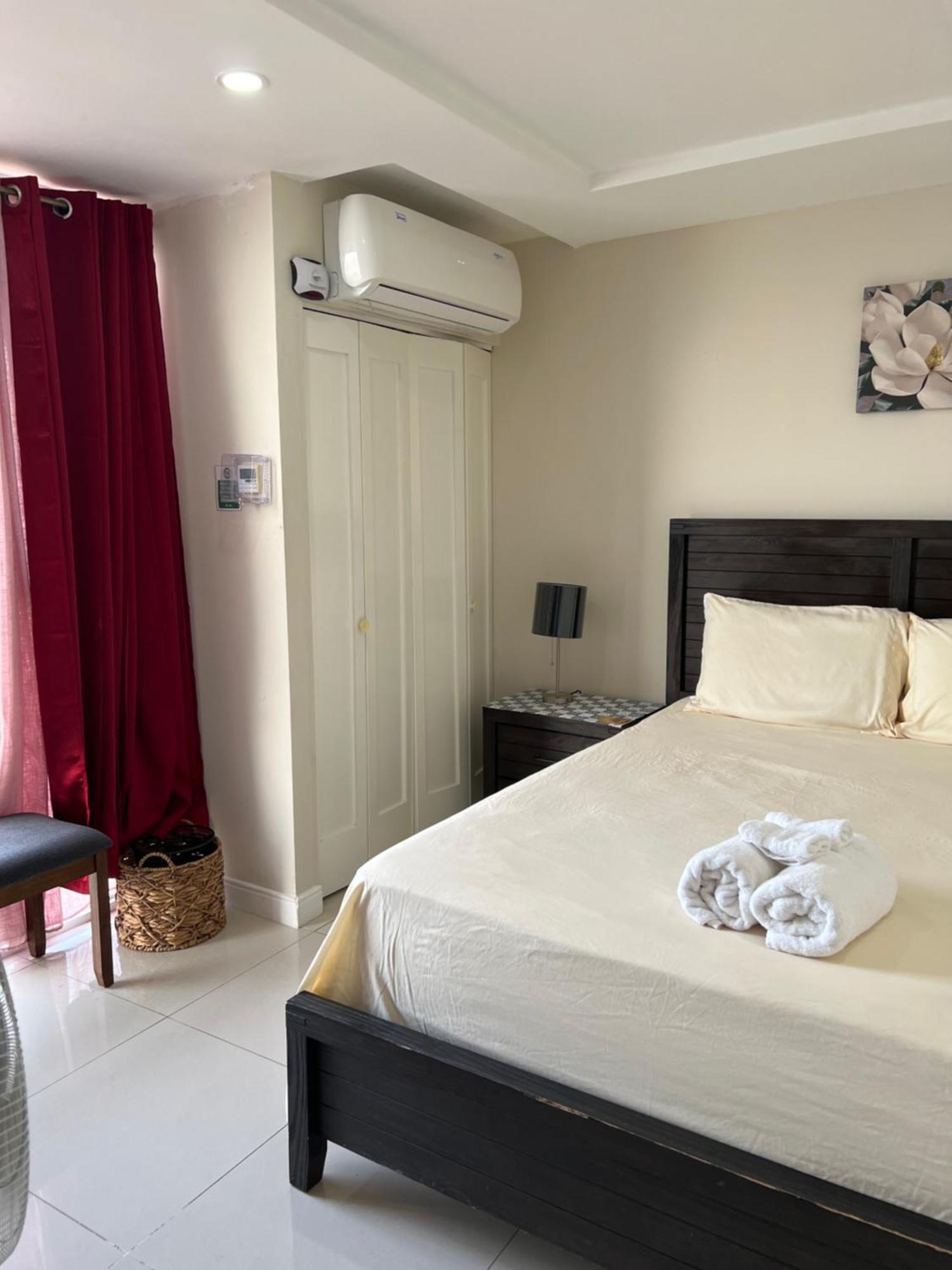 Bayfront Villa & Apartment พอร์ทมอร์ ภายนอก รูปภาพ
